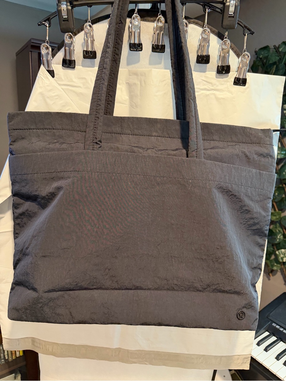 Lululemon Athleta Women’s Laptop/Gym Tote Black Lightweight Everyday Carryall!